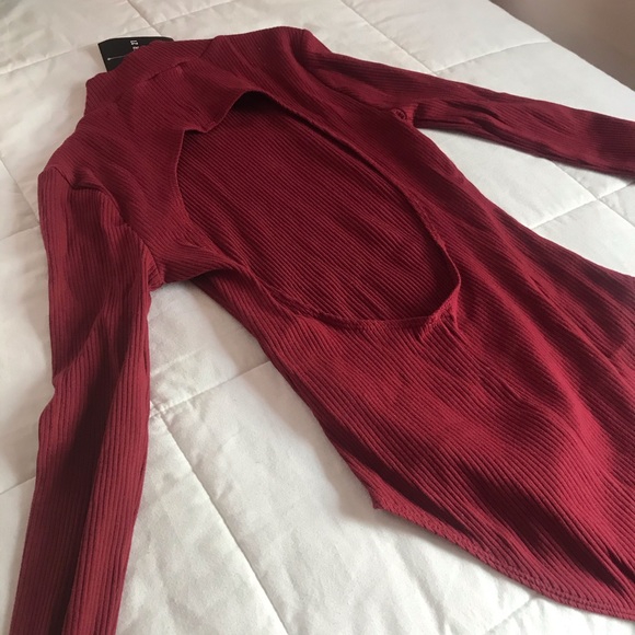 Forever 21 Bodysuit ,turtleneck and open back - Picture 3 of 7